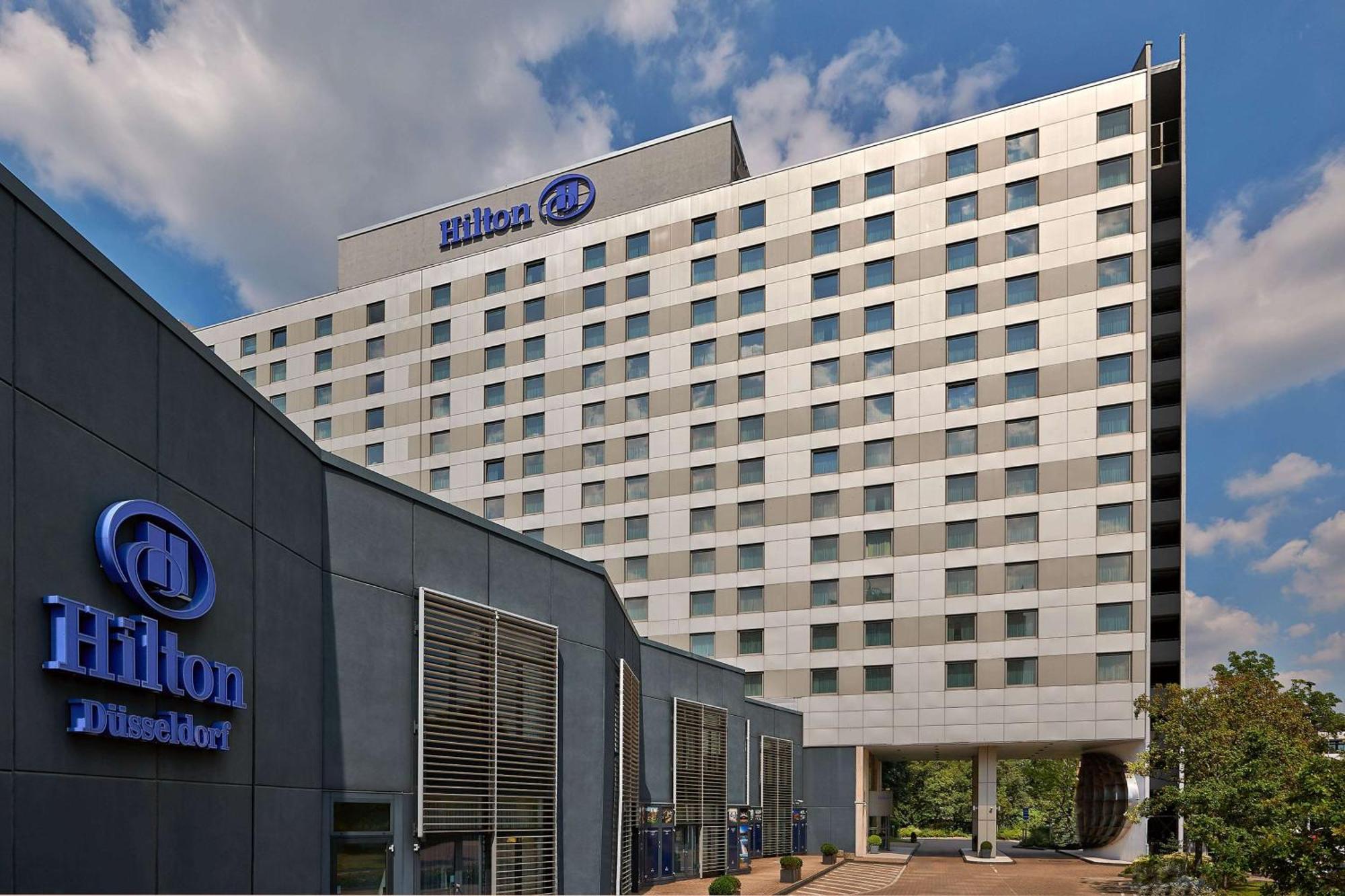 Hilton Duesseldorf Otel Dış mekan fotoğraf