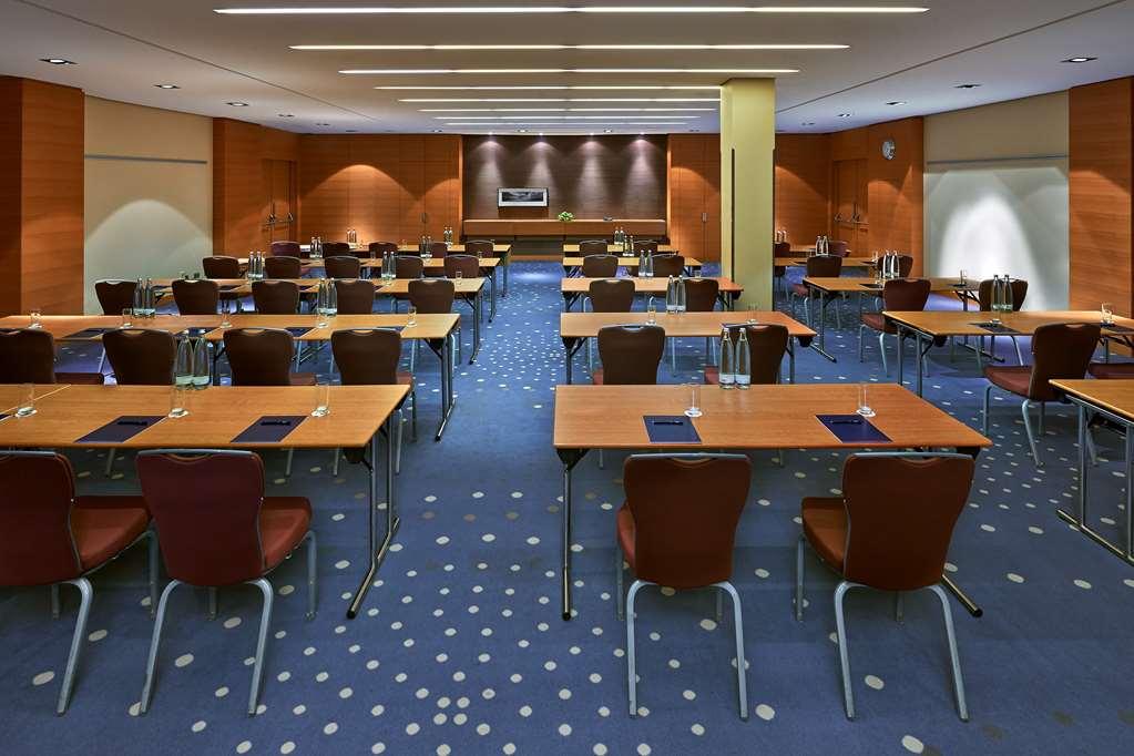 Hilton Duesseldorf Otel Konforlar fotoğraf Meeting room