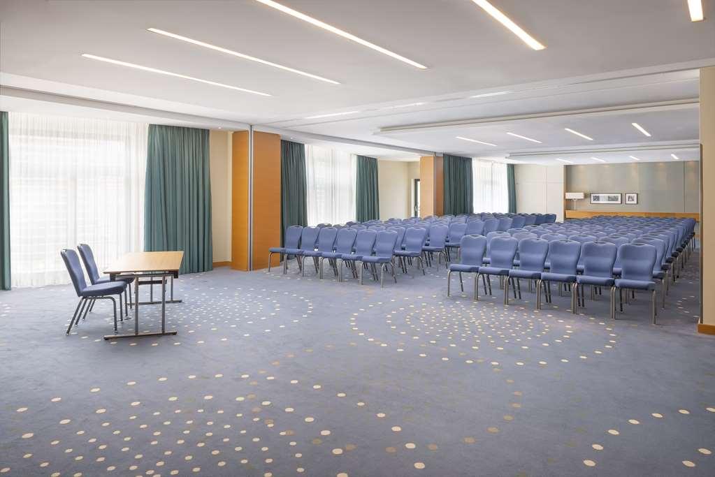 Hilton Duesseldorf Otel Konforlar fotoğraf Meeting room